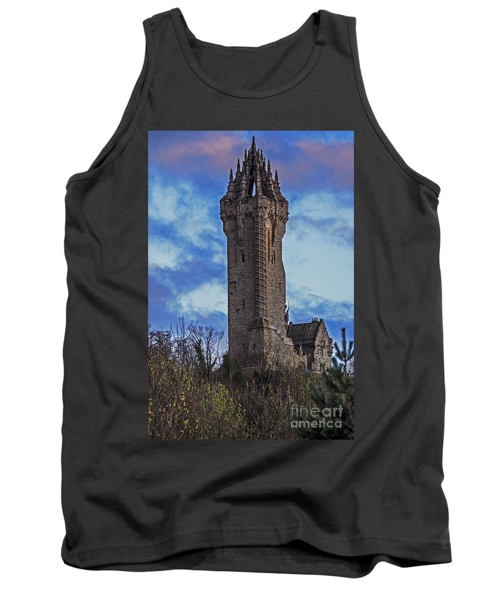 Travel Tank Top featuring the photograph Wallace Monument During Sunset by Elvis Vaughn