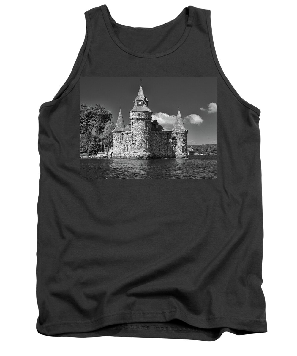 1000 Islands Tank Top featuring the photograph Boldt Castle 0114 by Guy Whiteley