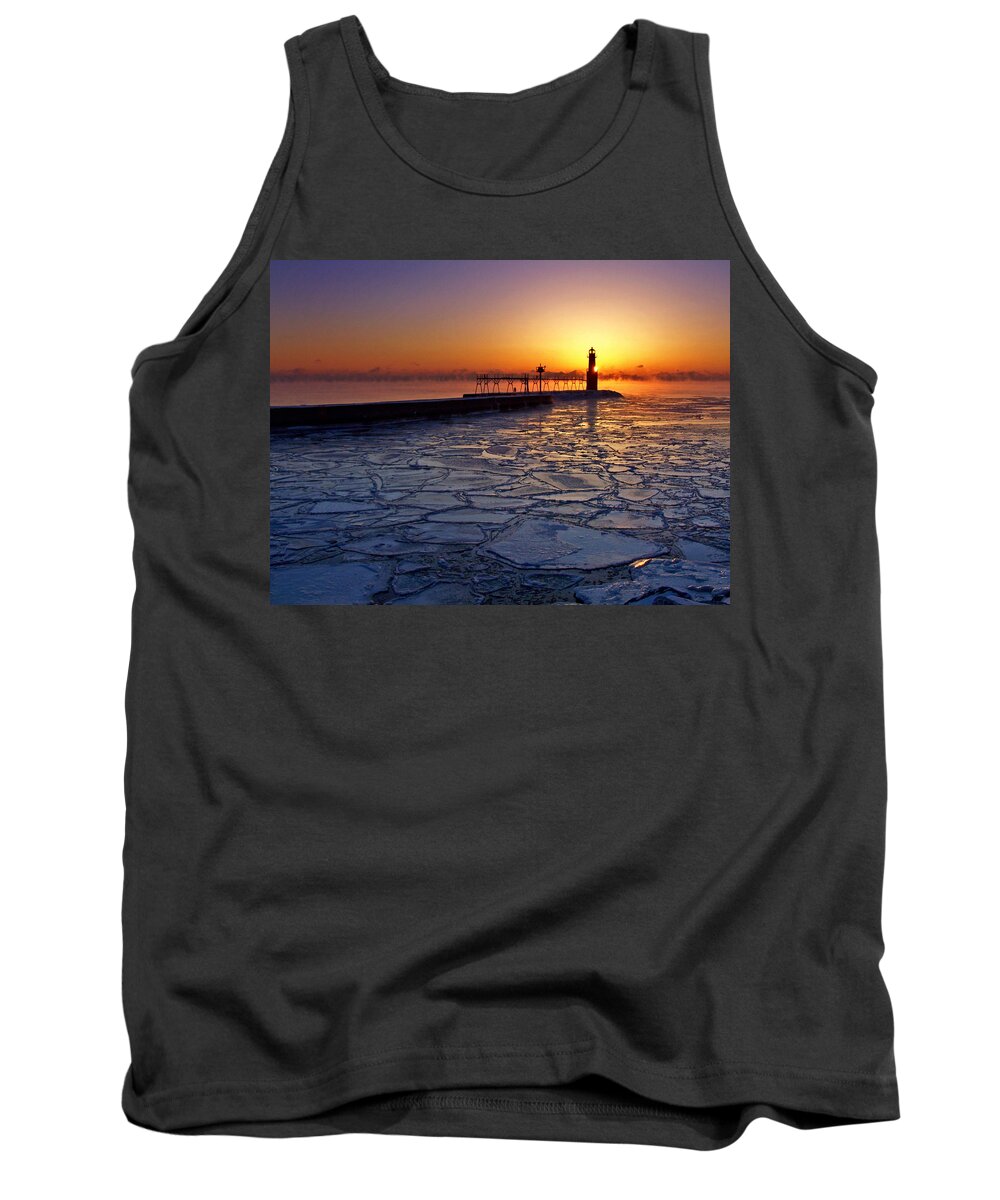 Landscape Tank Top featuring the photograph Break of Dawn by Bill Pevlor