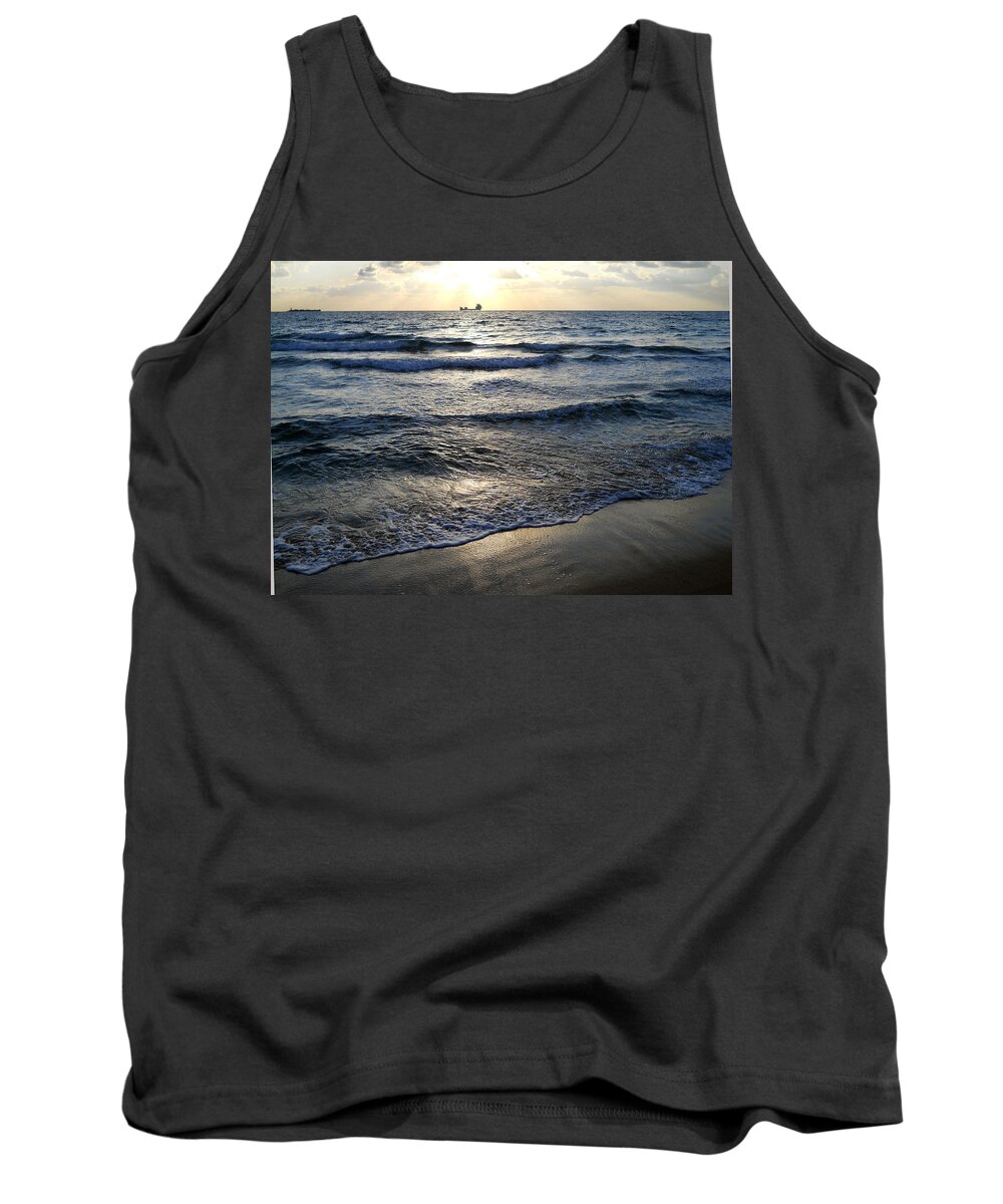 Sunrise Tank Top featuring the photograph Morning surf by Clara Sue Beym