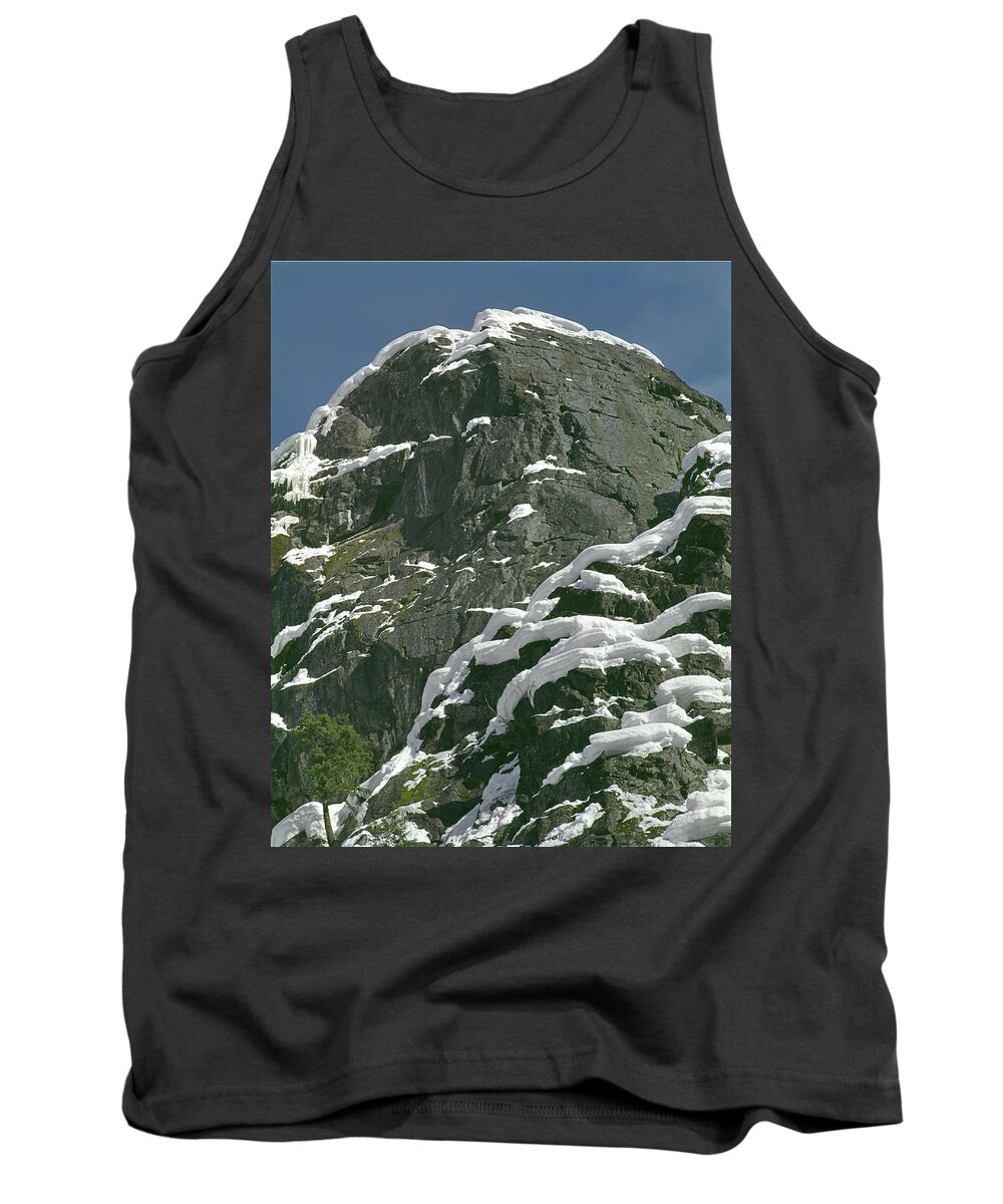 Castle Rock Tank Top featuring the photograph 104619 Castle Rock by Ed Cooper Photography