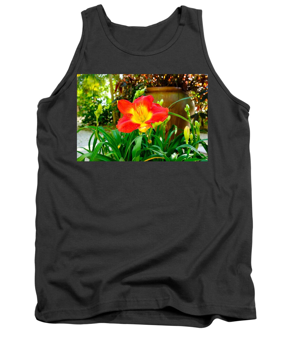 Beautiful Tank Top featuring the photograph Pretty flower by Raul Rodriguez
