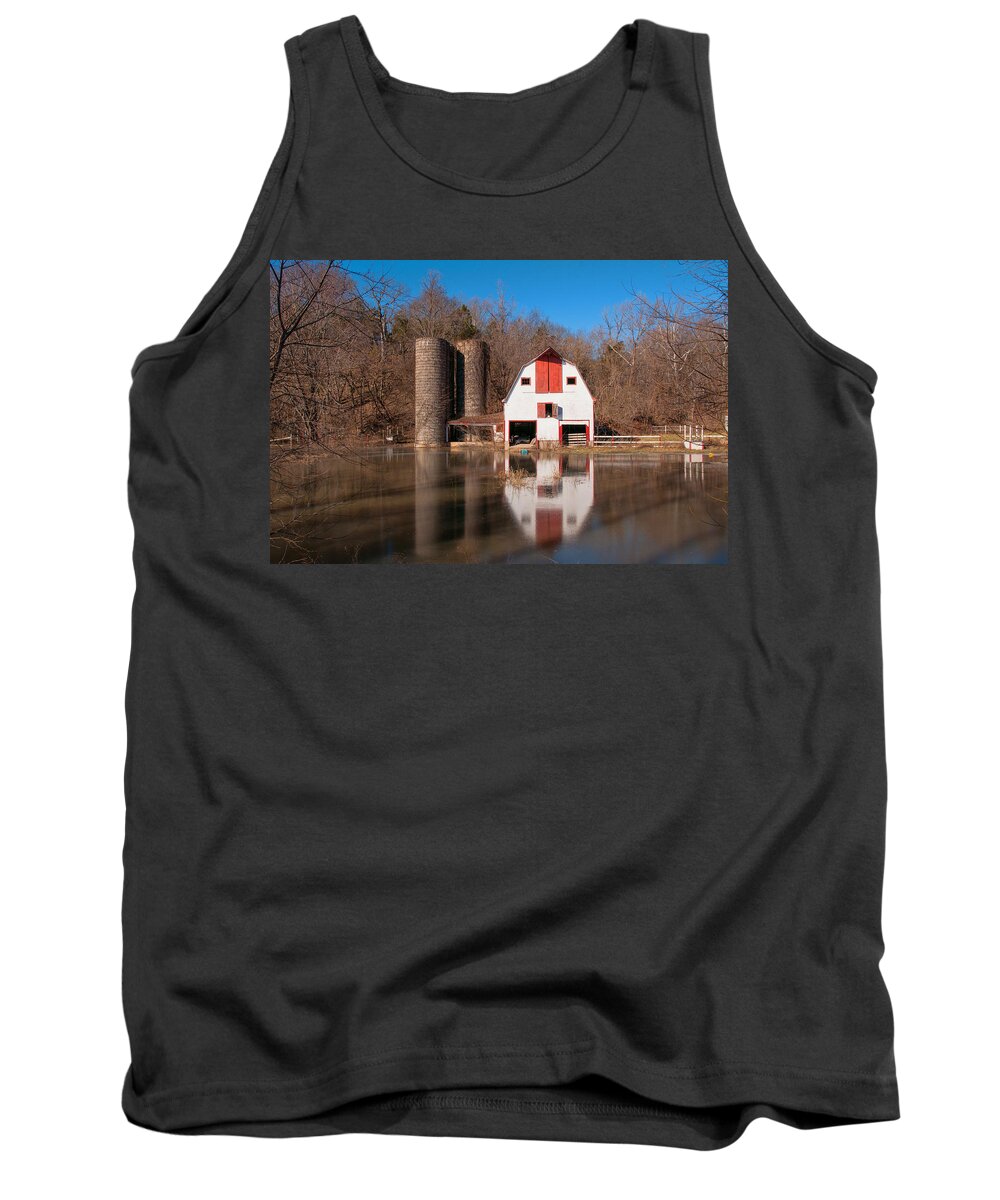 Missouri Tank Top featuring the photograph Barn and Ice by Steve Stuller