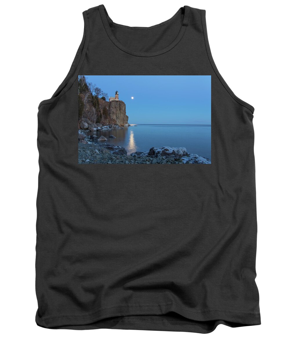 Split Rock Lighthouse Tank Top featuring the photograph Blue Moonrise at Split Rock Lighthouse by Nancy Dunivin