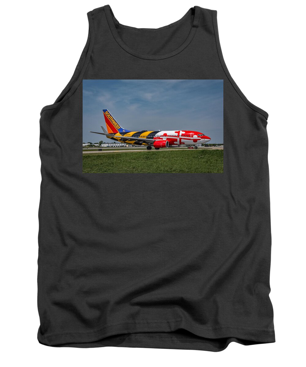 737 Tank Top featuring the photograph Boeing 737 Maryland by Guy Whiteley