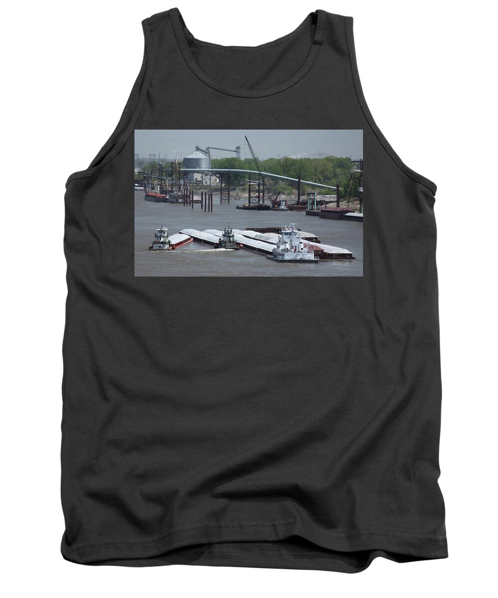 Mississippi River Tank Top featuring the photograph Creating a River Tow. by Garry McMichael