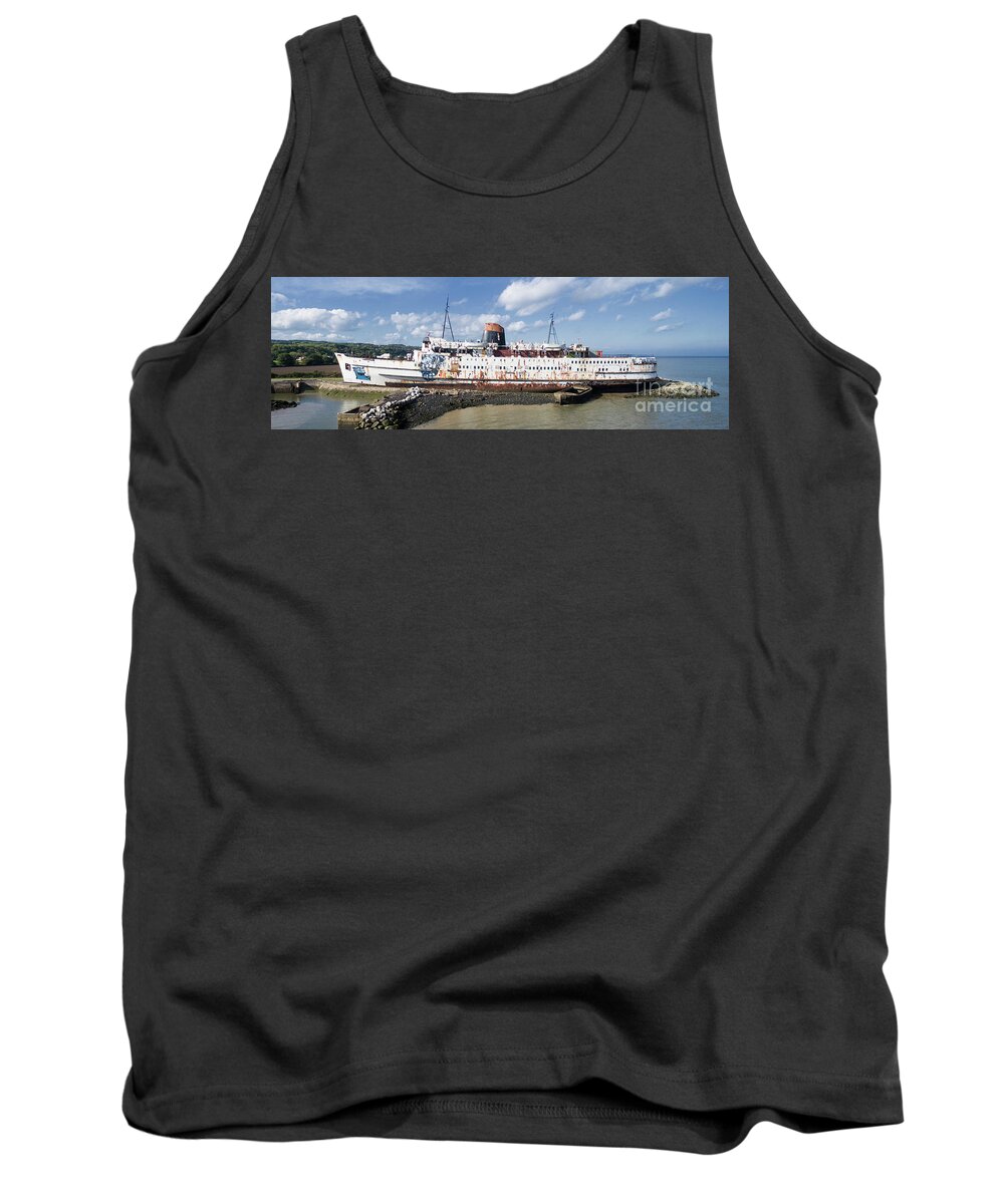 Duke Of Lancaster Tank Top featuring the photograph Duke of Lancaster 3 pano by Steev Stamford