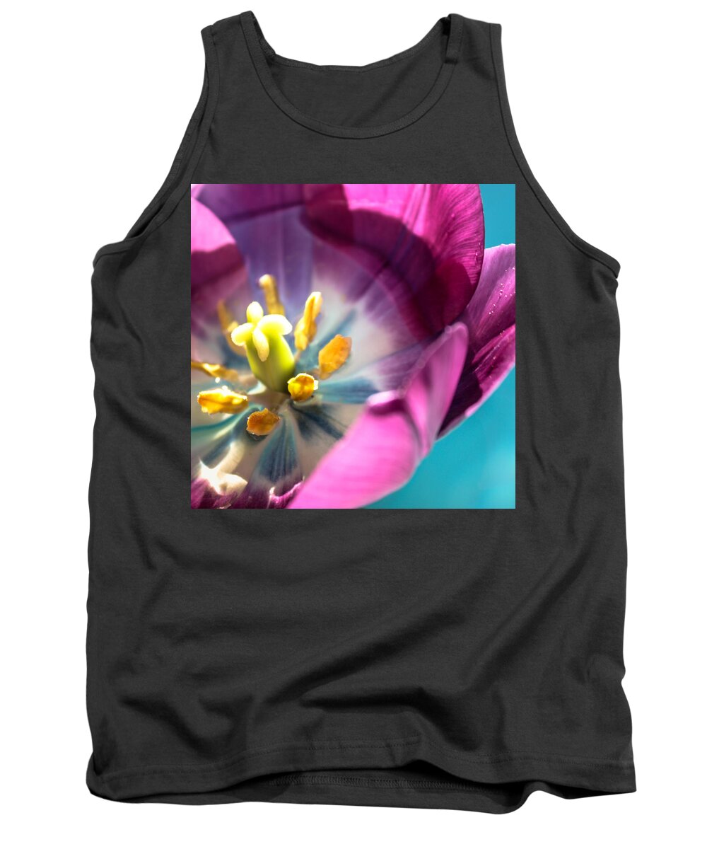 Tulip Tank Top featuring the photograph Floater by Bobby Villapando