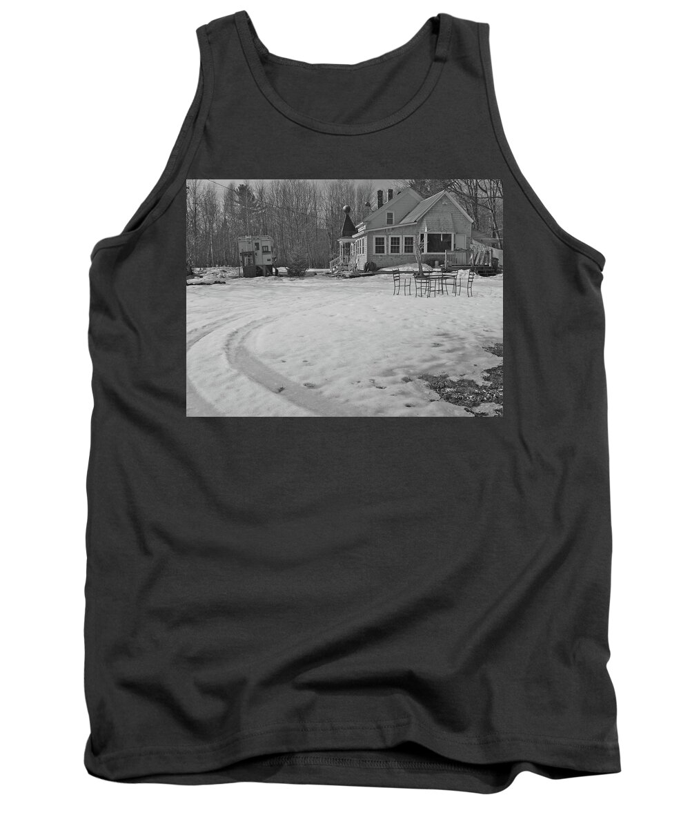 New England Landscape Tank Top featuring the photograph Housesitting 40 #1 by George Ramos