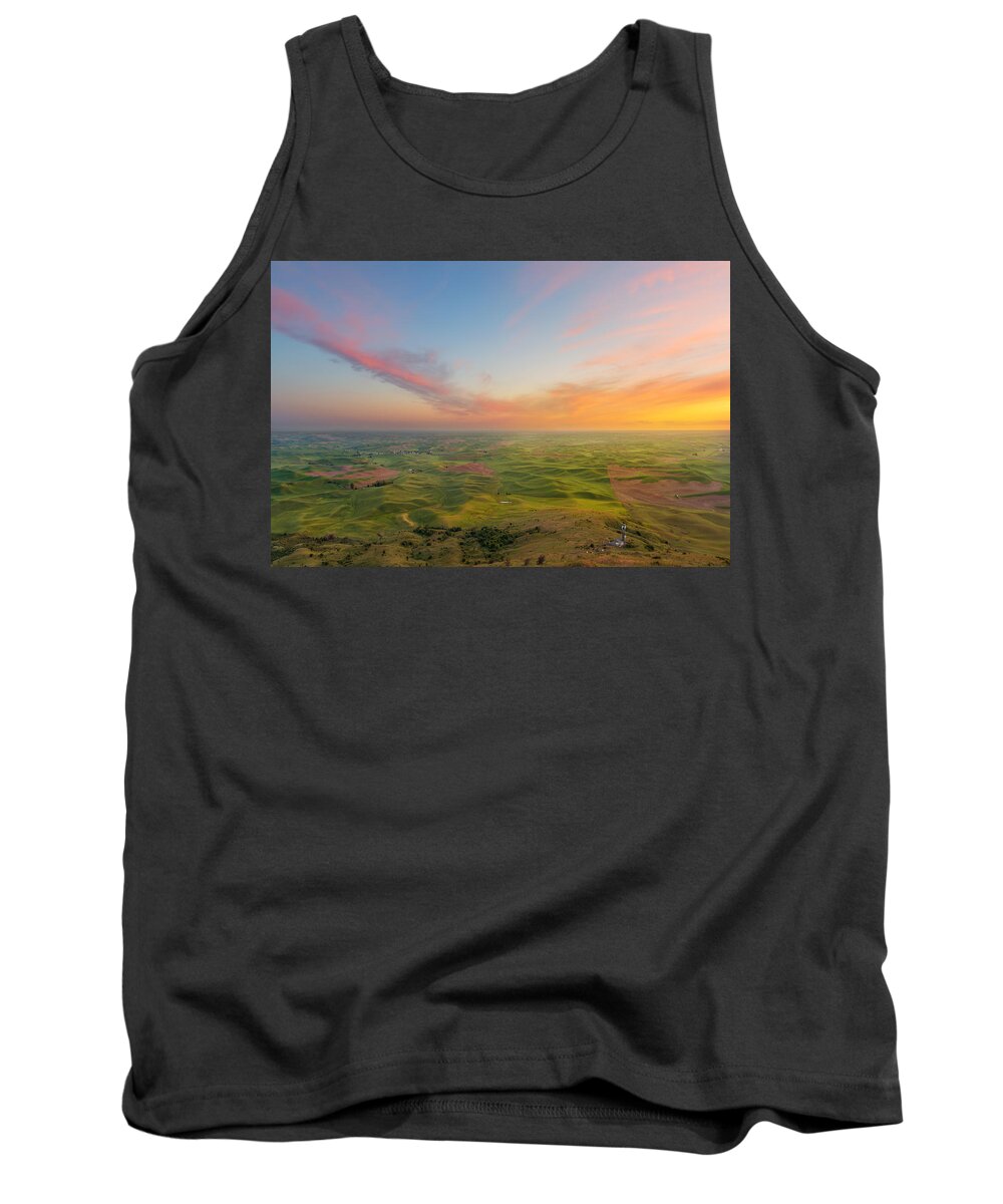 Palouse Tank Top featuring the photograph Rural Setting by Ryan Manuel