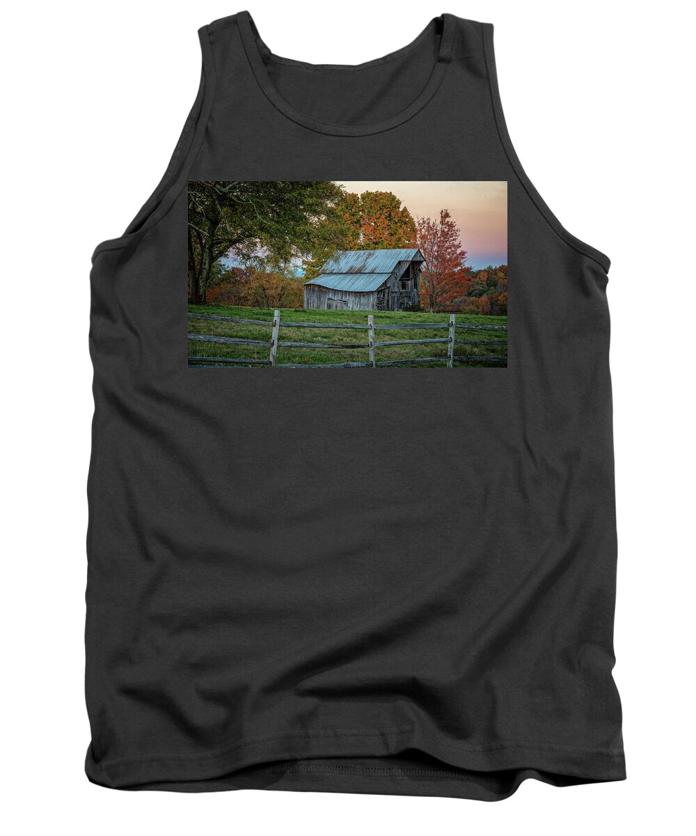 Rural Scene Tank Top featuring the photograph Tennessee Barn by David Waldrop