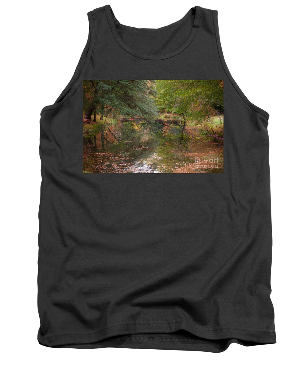 Garden Tank Top featuring the photograph The Governor's Palace Canal in Autumn by Lara Morrison