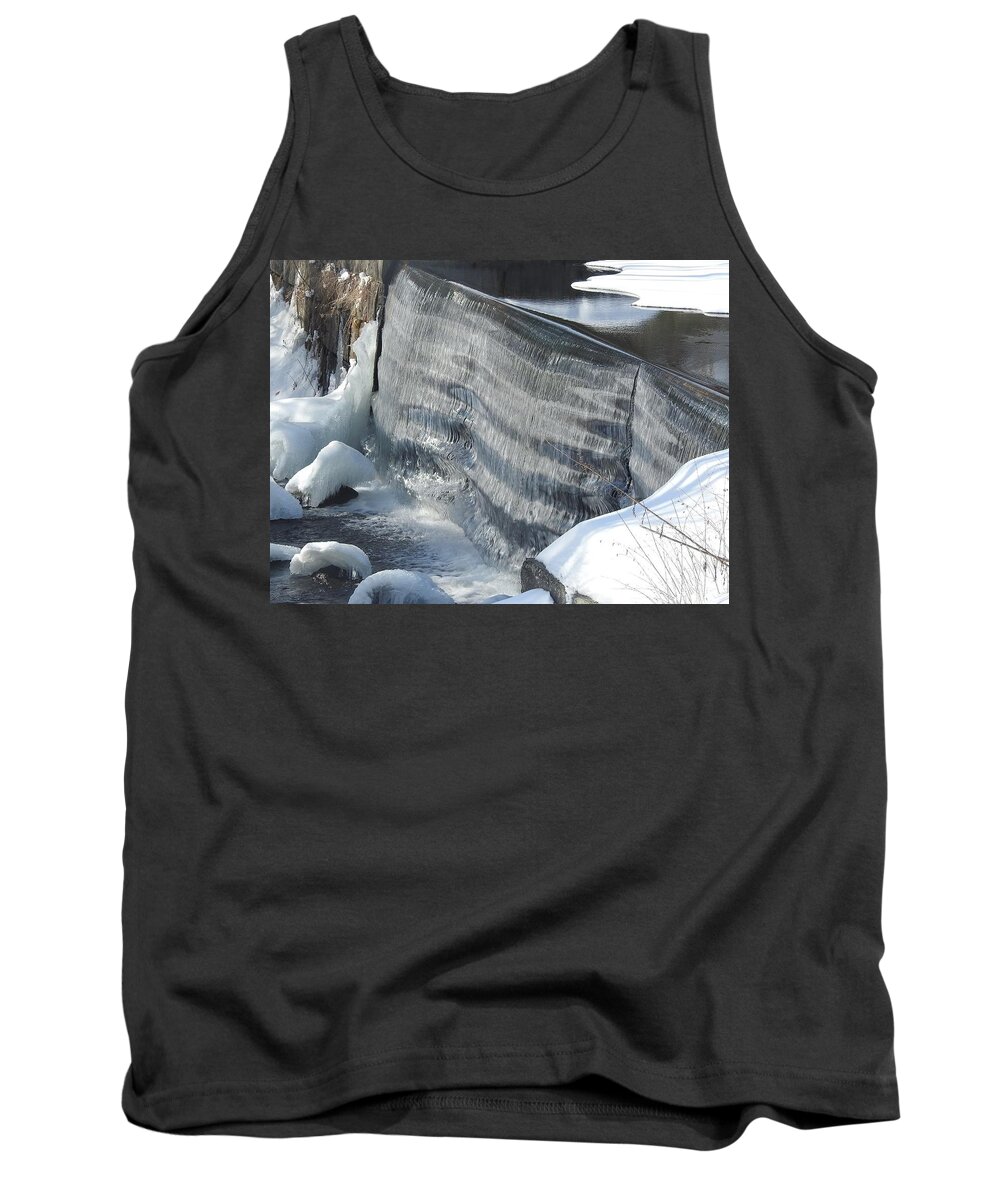 Frozen Waters Tank Top featuring the photograph Nice Ice by Elaine Franklin