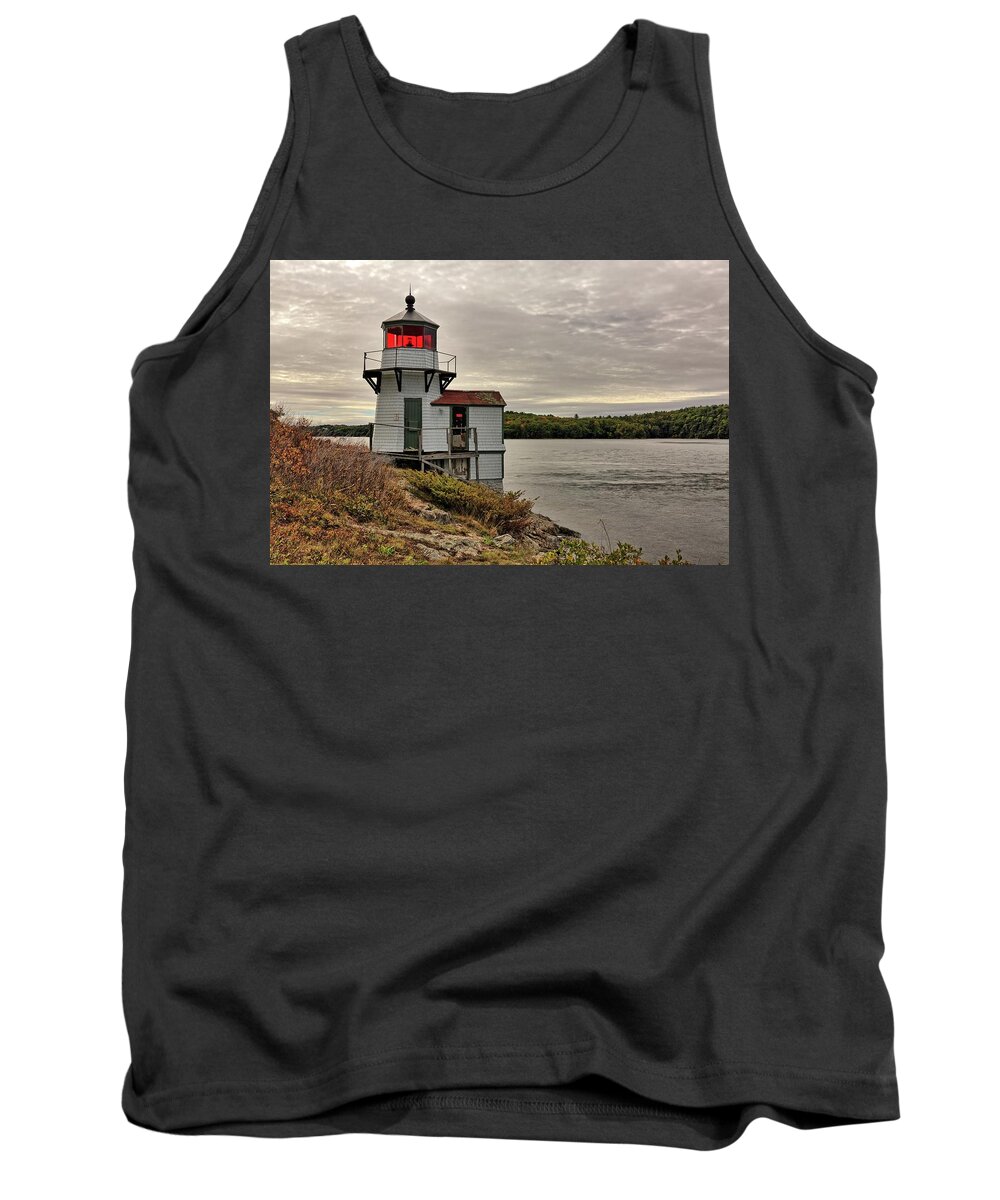Ocean Tank Top featuring the photograph Squirrel Point Light by Kyle Lee