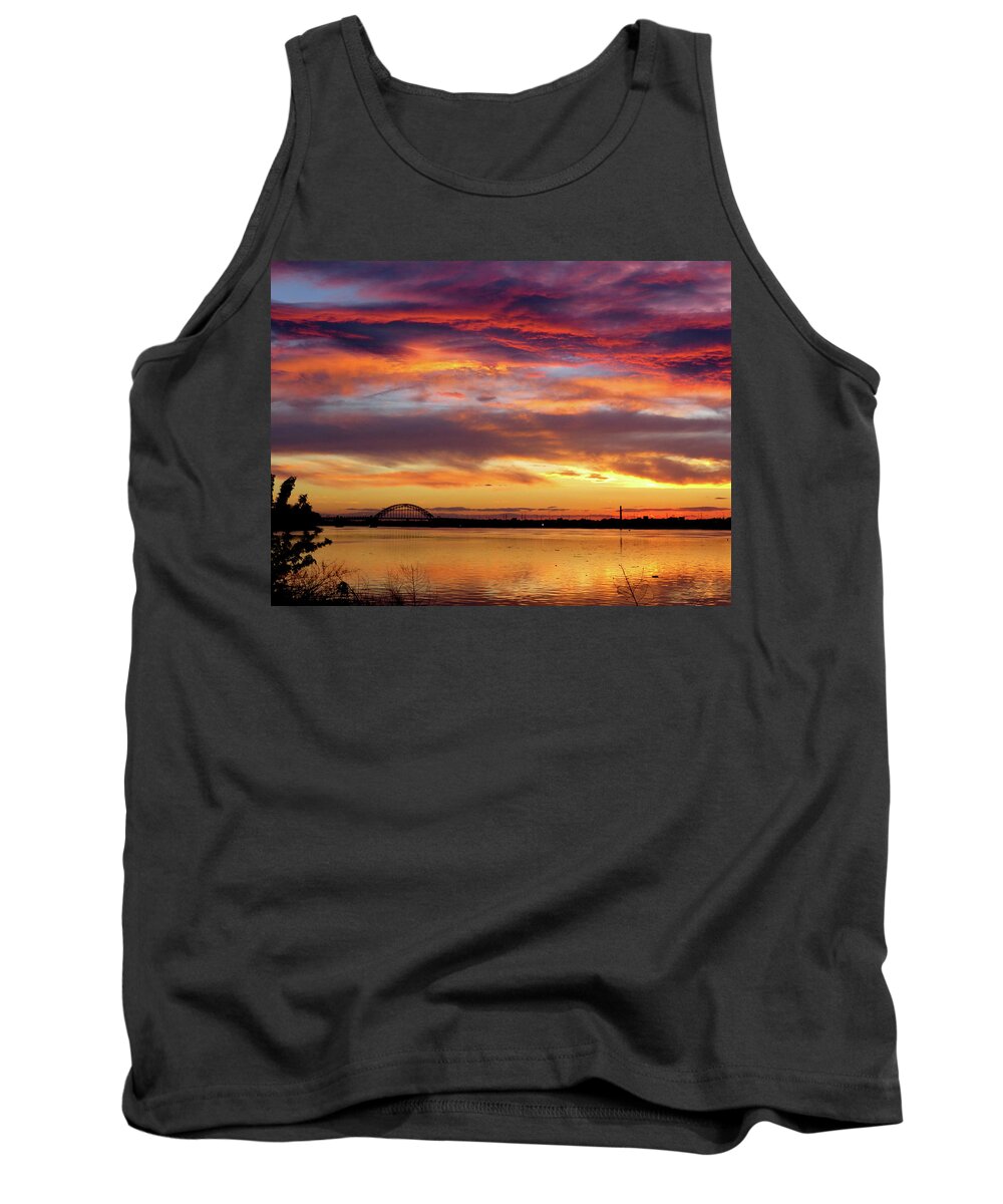 Sunsets Tank Top featuring the photograph Sunset on the Delaware No. Two by Linda Stern