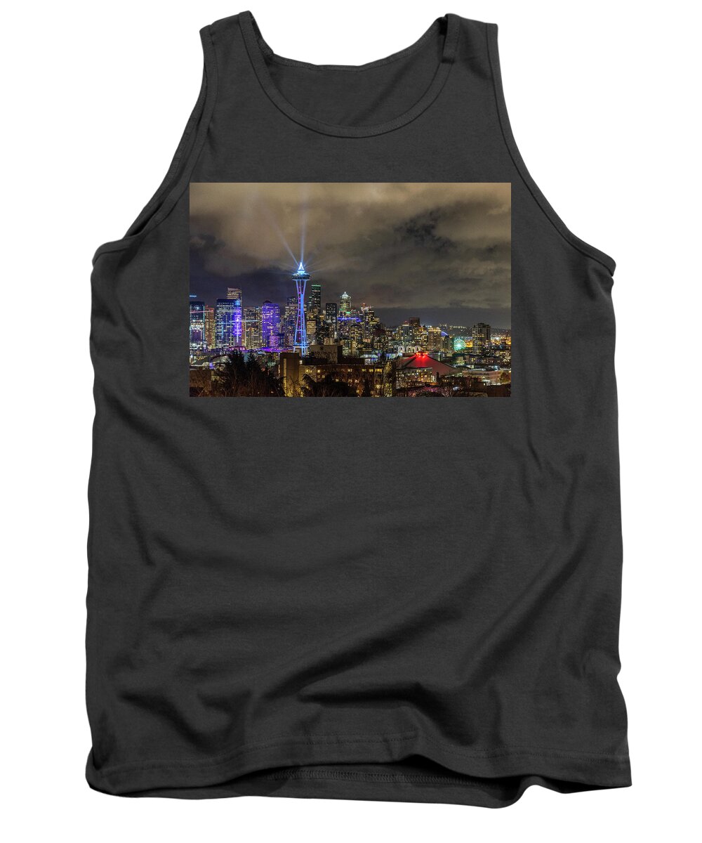 Seattle Tank Top featuring the photograph The Star of Seattle by Bryan Xavier