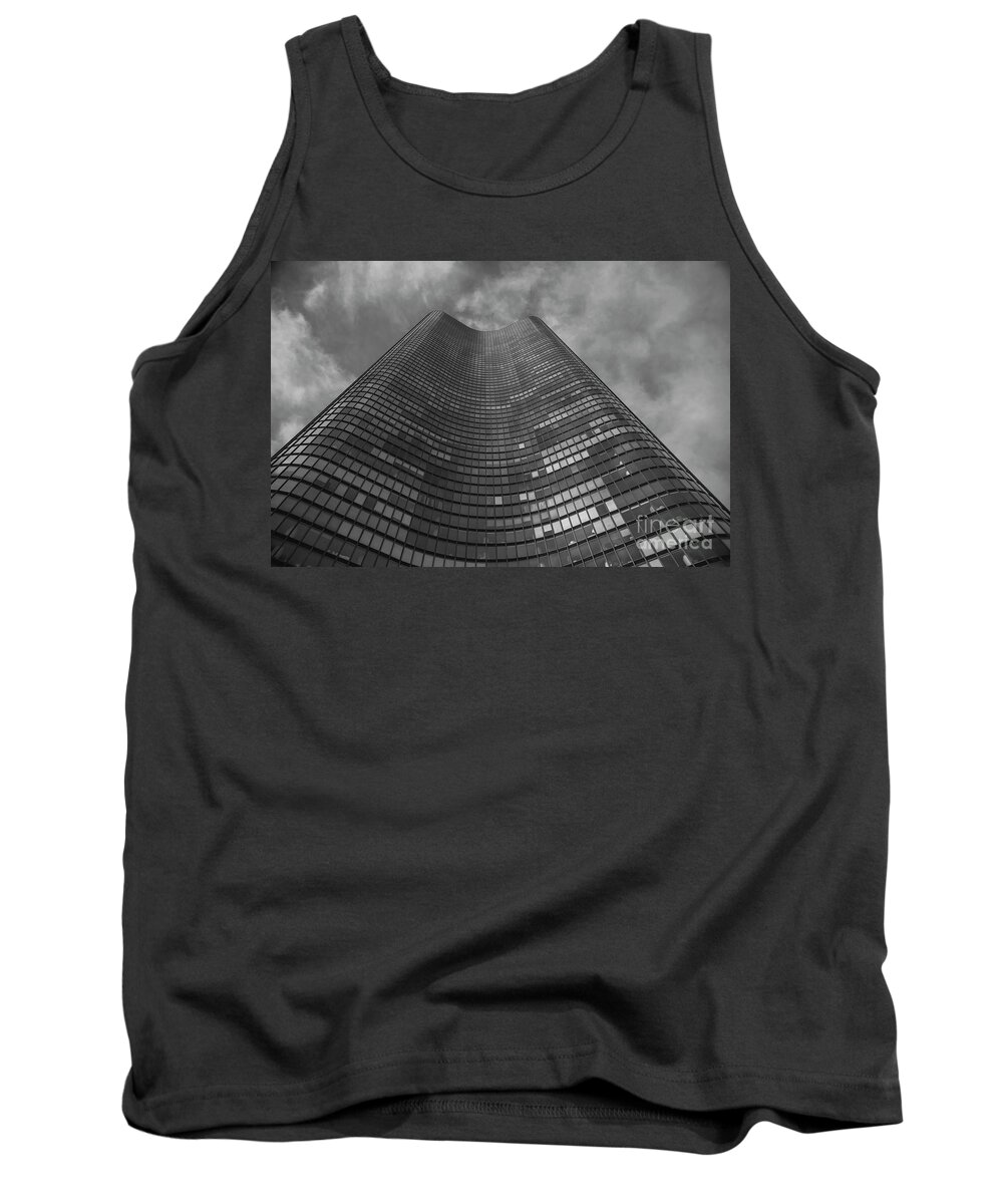 Joshua Mimbs Tank Top featuring the photograph Lake Point Tower Chicago #1 by FineArtRoyal Joshua Mimbs