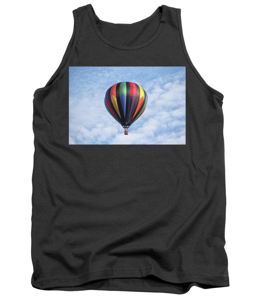 Hot Air Balloon Tank Top featuring the photograph Ascending To The Clouds by Linda Goodman