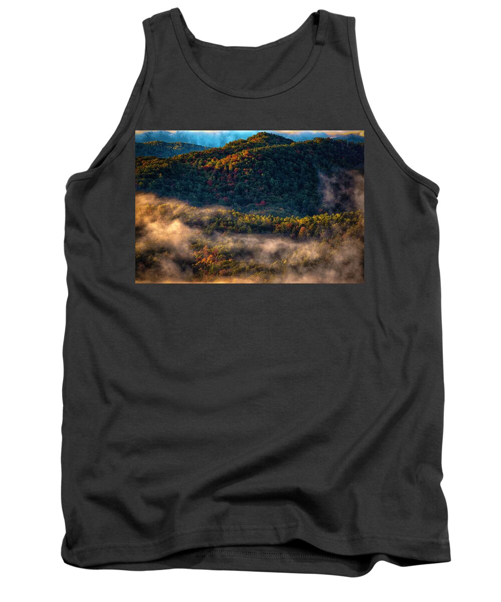 Great Smoky Mountains National Park Tank Top featuring the photograph Autumn in the Smokies by Norman Reid