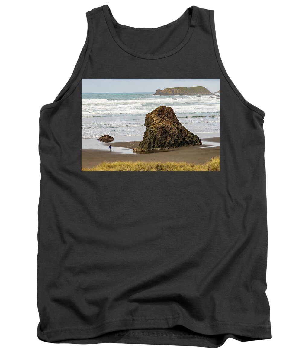 Landscape Tank Top featuring the photograph Coast Of Oregon-6 by Claude Dalley
