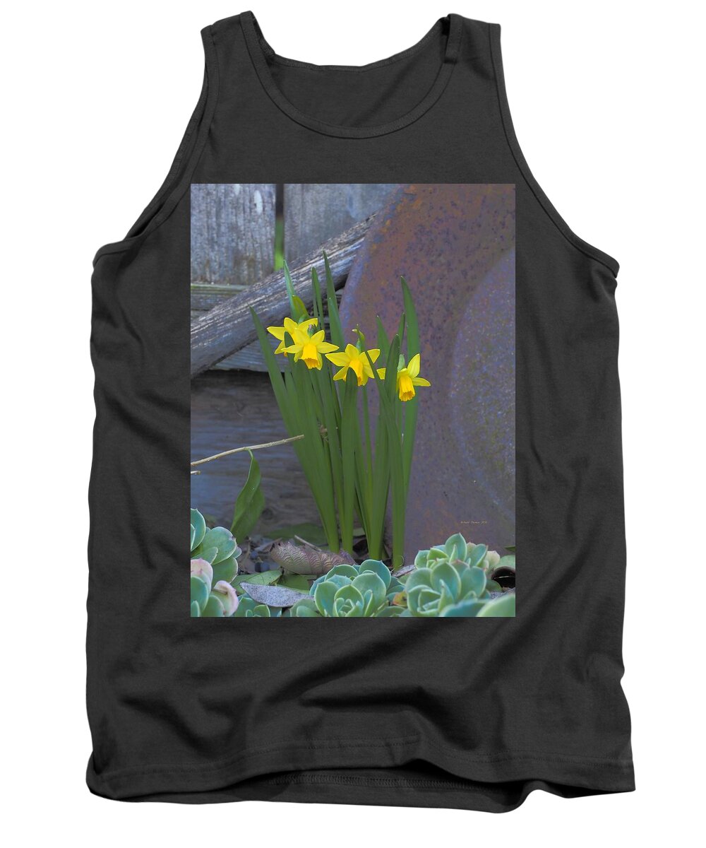 Botanical Tank Top featuring the photograph Daffodil Gold by Richard Thomas
