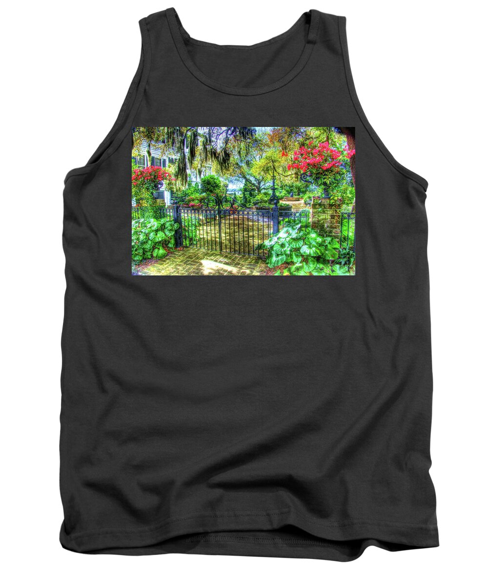 Low Country Tank Top featuring the photograph Low Country Backyaqrd by John Handfield