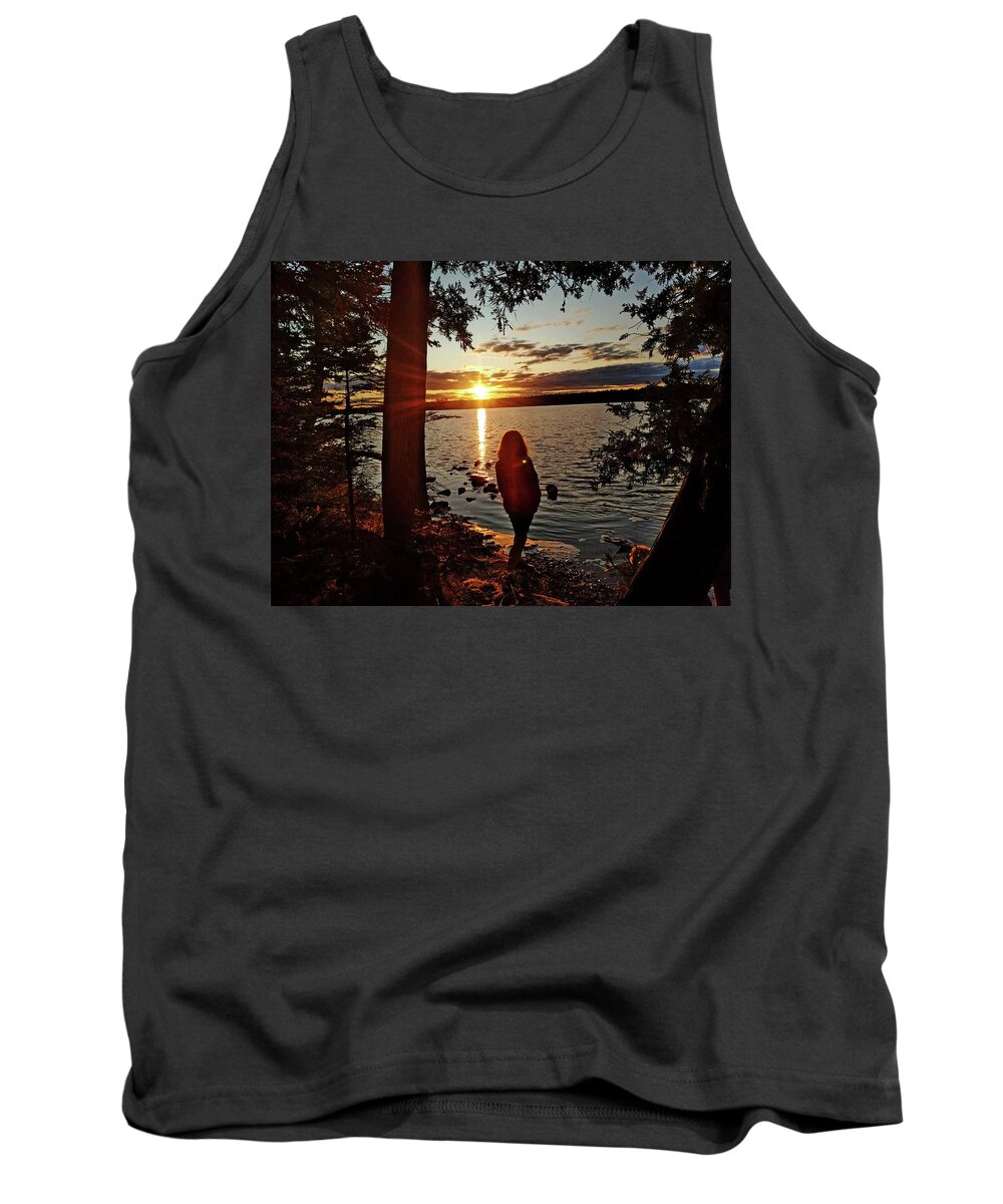  Tank Top featuring the photograph Renn by Debbie Oppermann