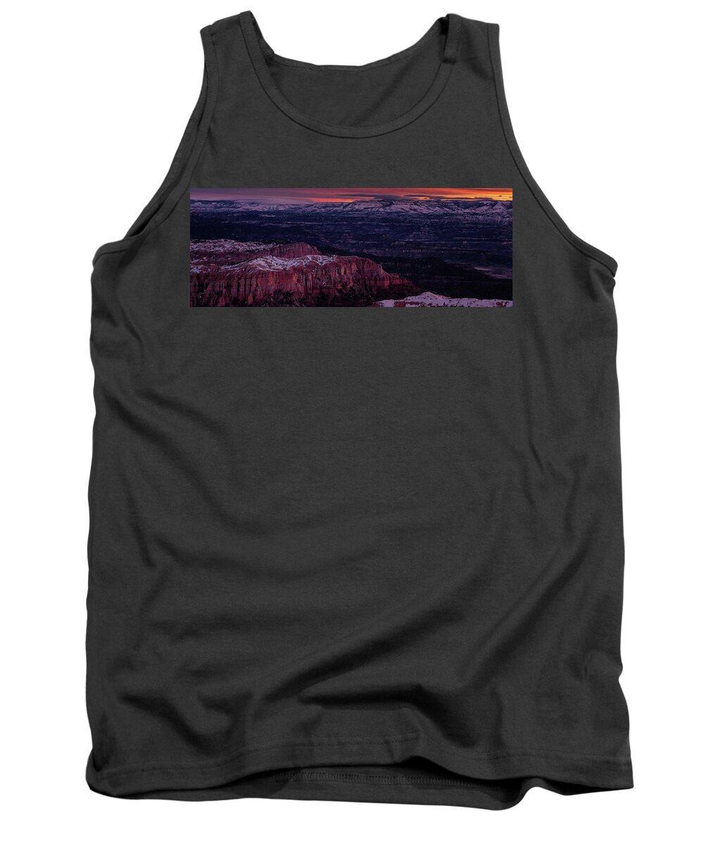 2018 Tank Top featuring the photograph Sinking Ship by Edgars Erglis