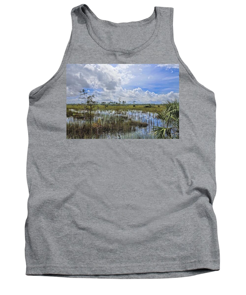 Everglades Tank Top featuring the photograph Florida Everglades 0173 by Rudy Umans