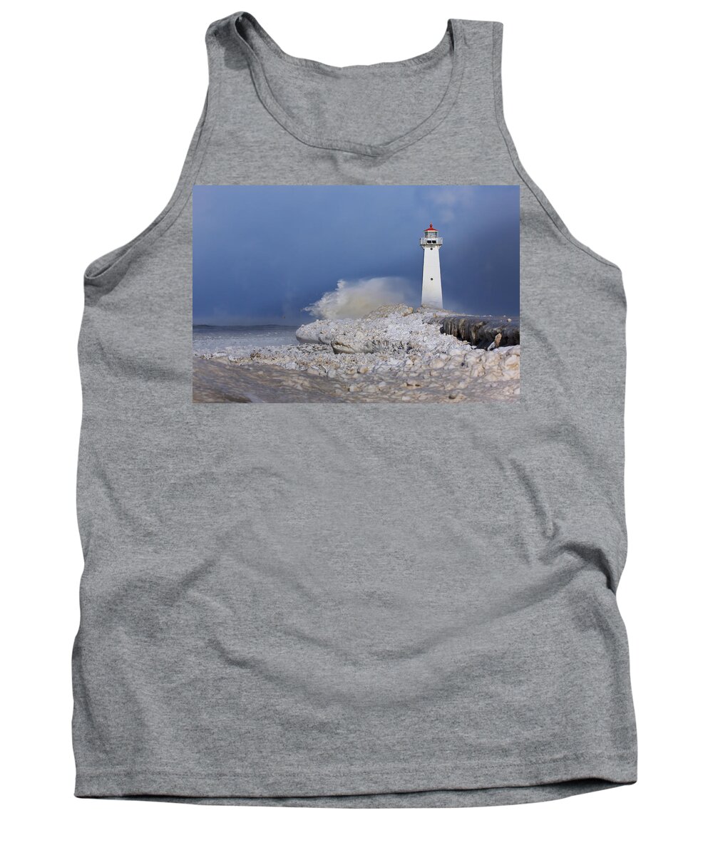 Lighthouse Tank Top featuring the photograph Sodus Bay Lighthouse by Everet Regal