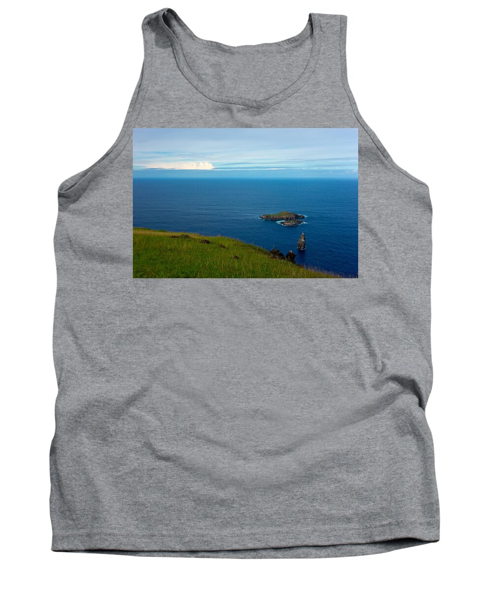 Easter Island Tank Top featuring the photograph Storm on the Horizon by Kent Nancollas