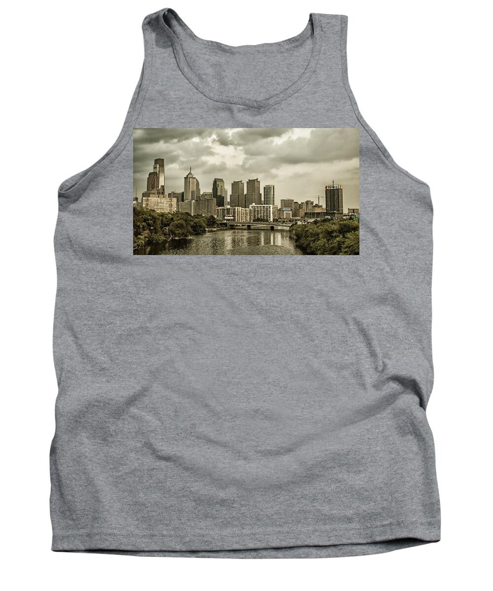 Philadelphia Tank Top featuring the photograph The river runs through. by Rob Dietrich