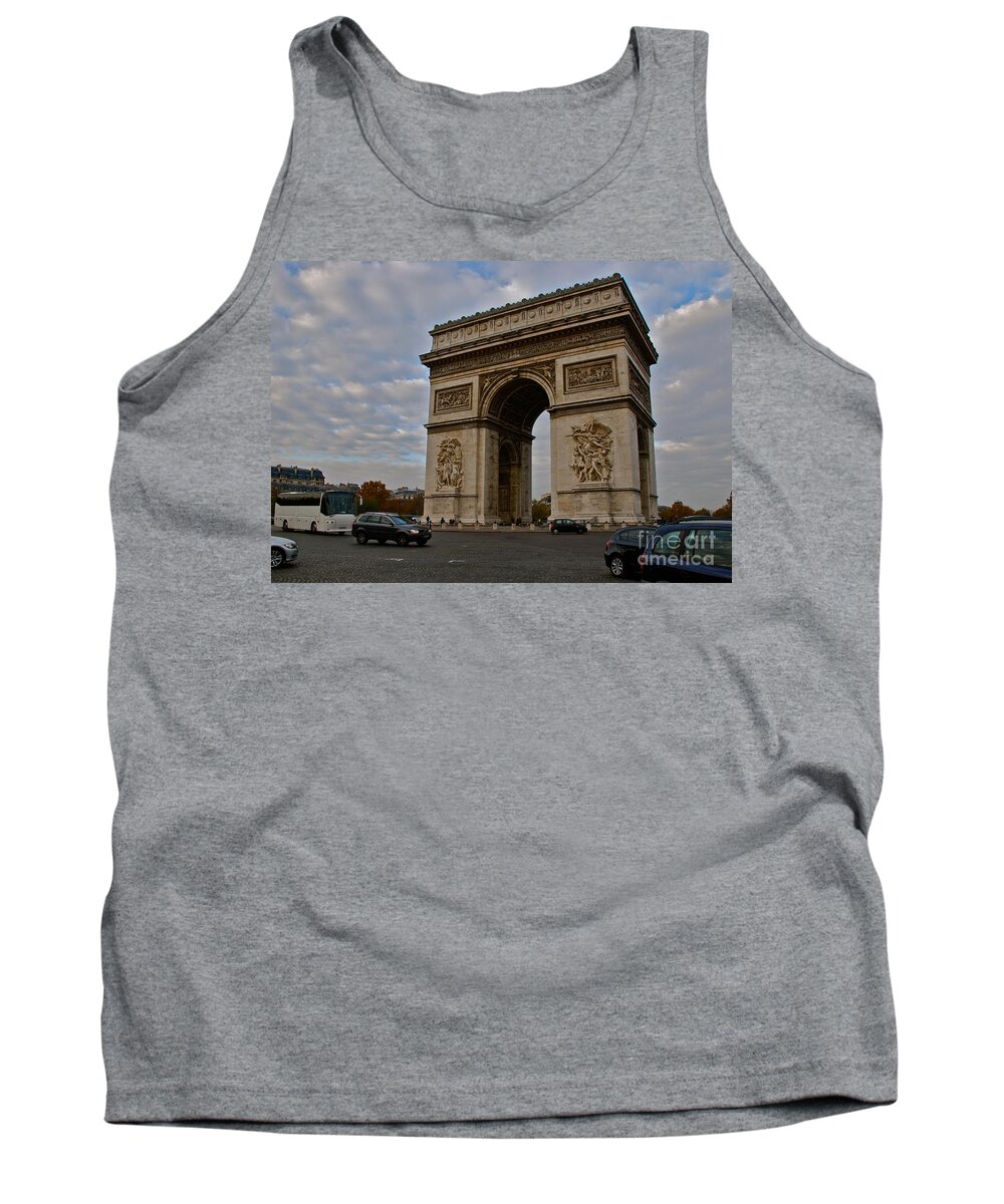 Paris Tank Top featuring the photograph Arc de Triomphe by Eric Tressler