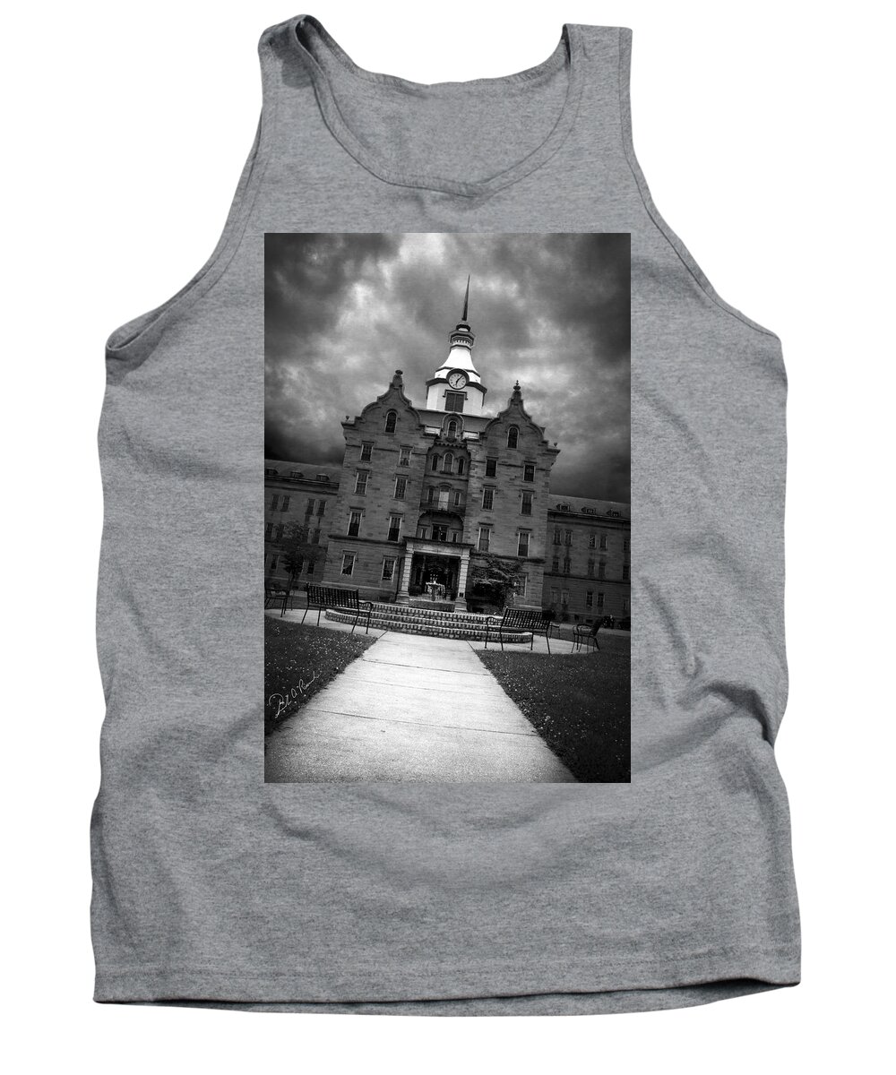 Scary Tank Top featuring the photograph Allegheny Lunatic Asylum by Frederic A Reinecke