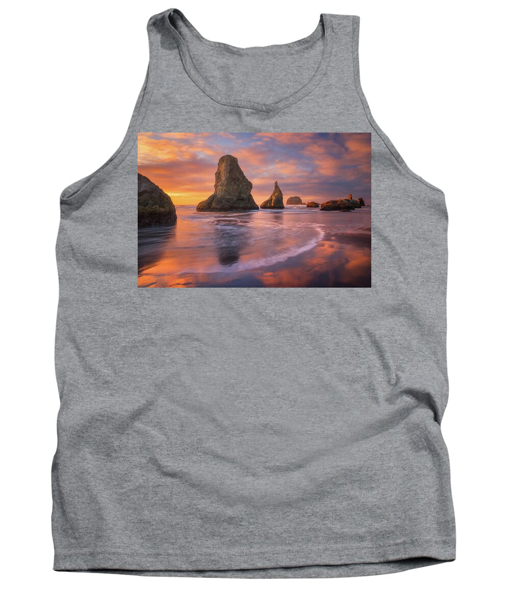 Sunset Tank Top featuring the photograph Bandon's New Years Eve Light Show by Darren White