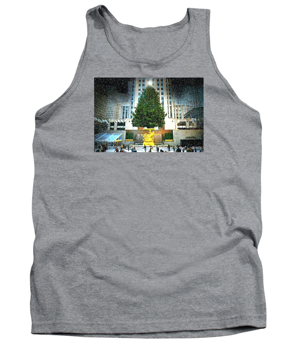 Rockefeller Center Christmas Tree 2015 Tank Top featuring the photograph Christmas Tree 2015 by Diana Angstadt
