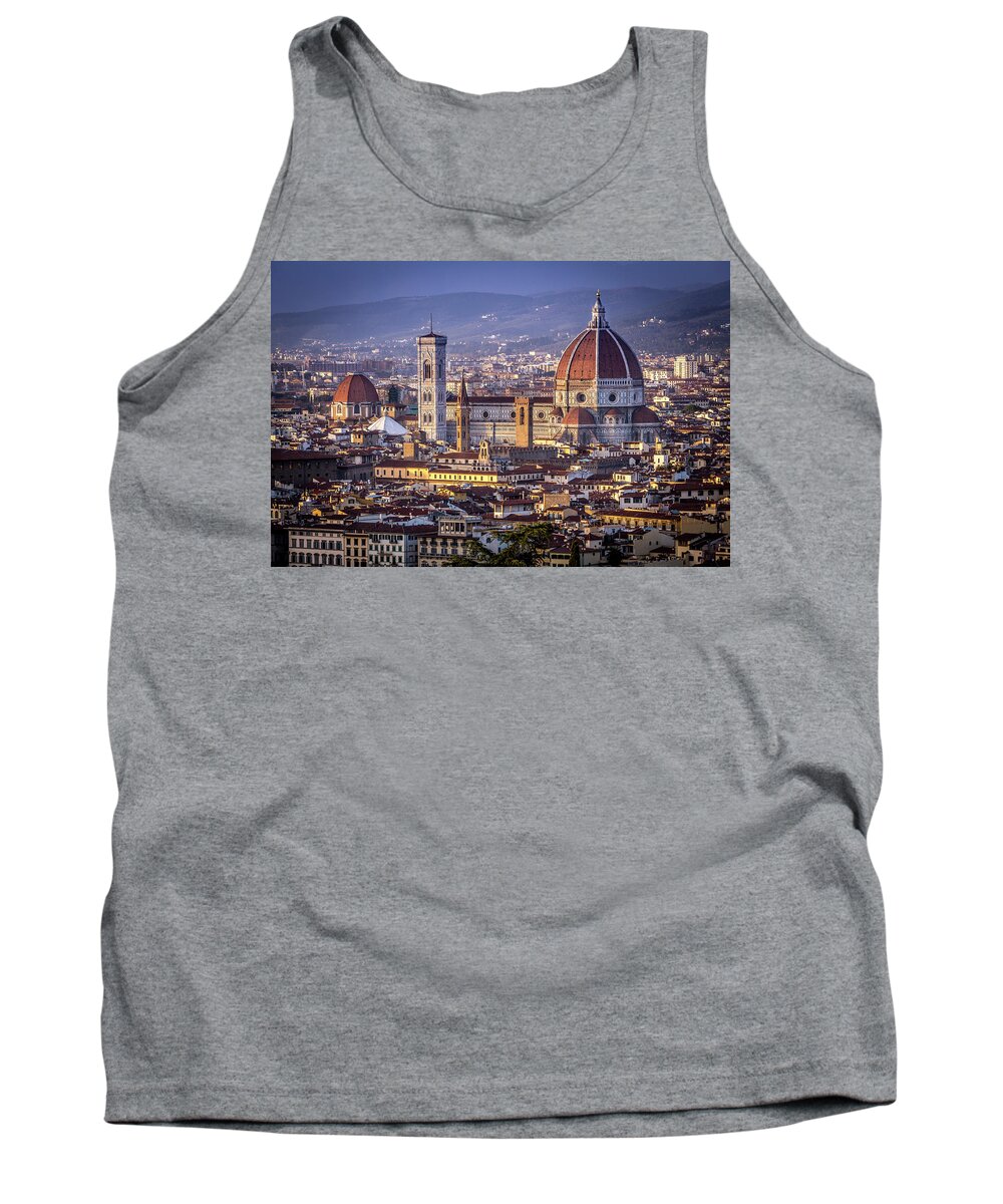 Il Duomo Tank Top featuring the photograph Firenze e Il Duomo by Sonny Marcyan