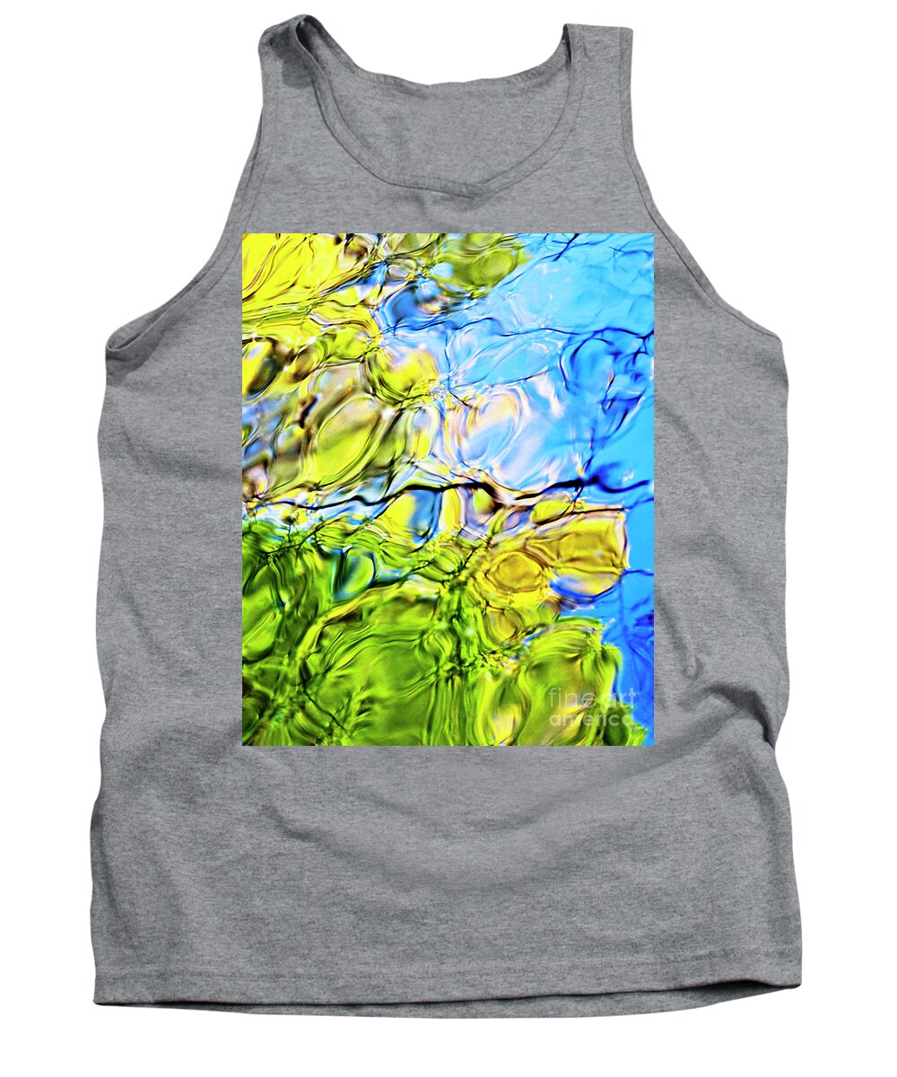 River Tank Top featuring the photograph On Looking Up by Tom Cameron