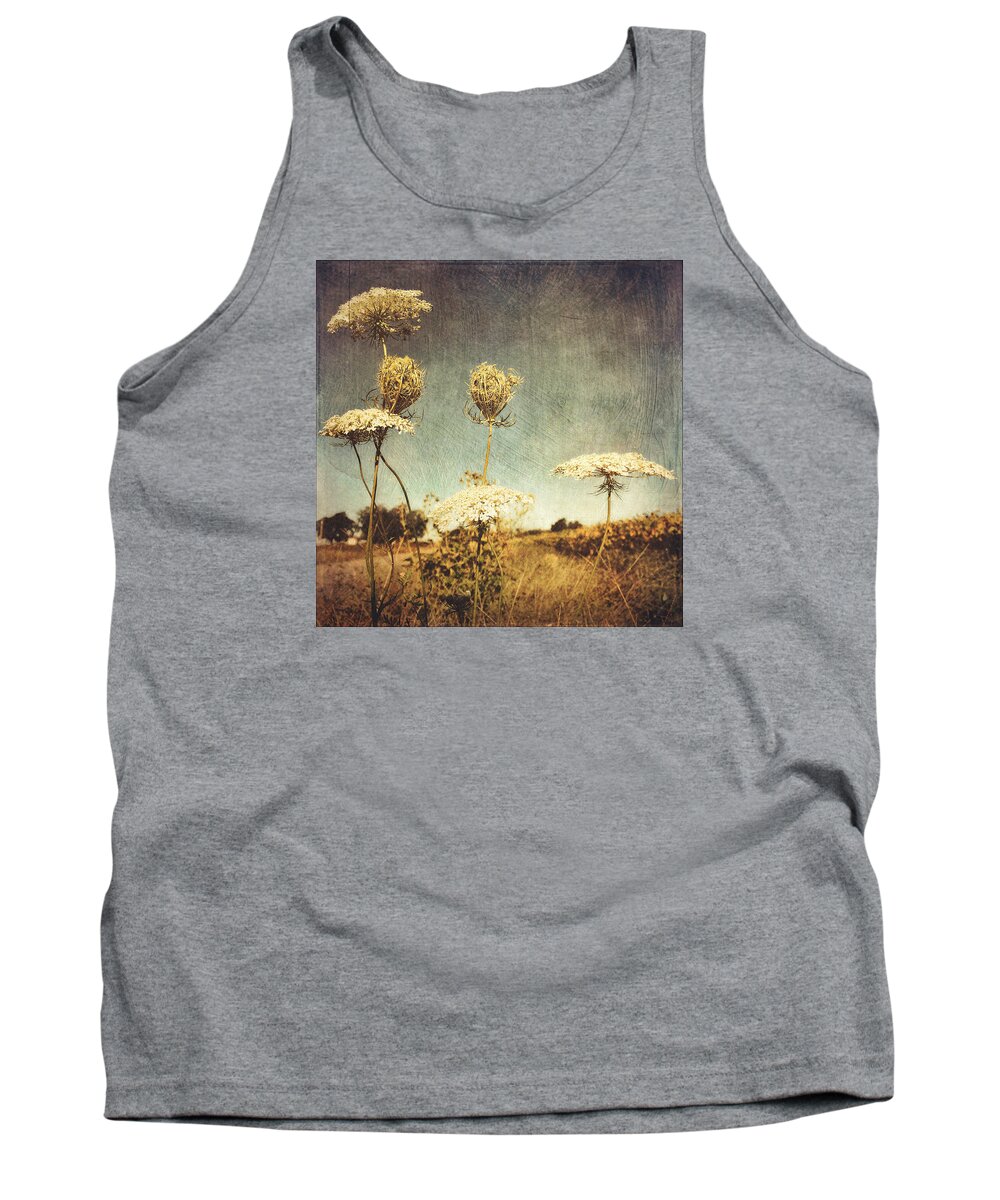 Photography Tank Top featuring the photograph Queen Anne's Lace Vintage by Melissa D Johnston