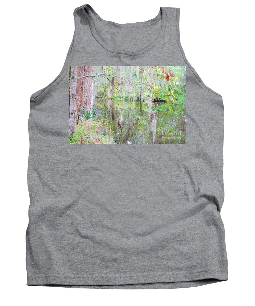 Southern Tank Top featuring the photograph Southern Plantation by Merle Grenz