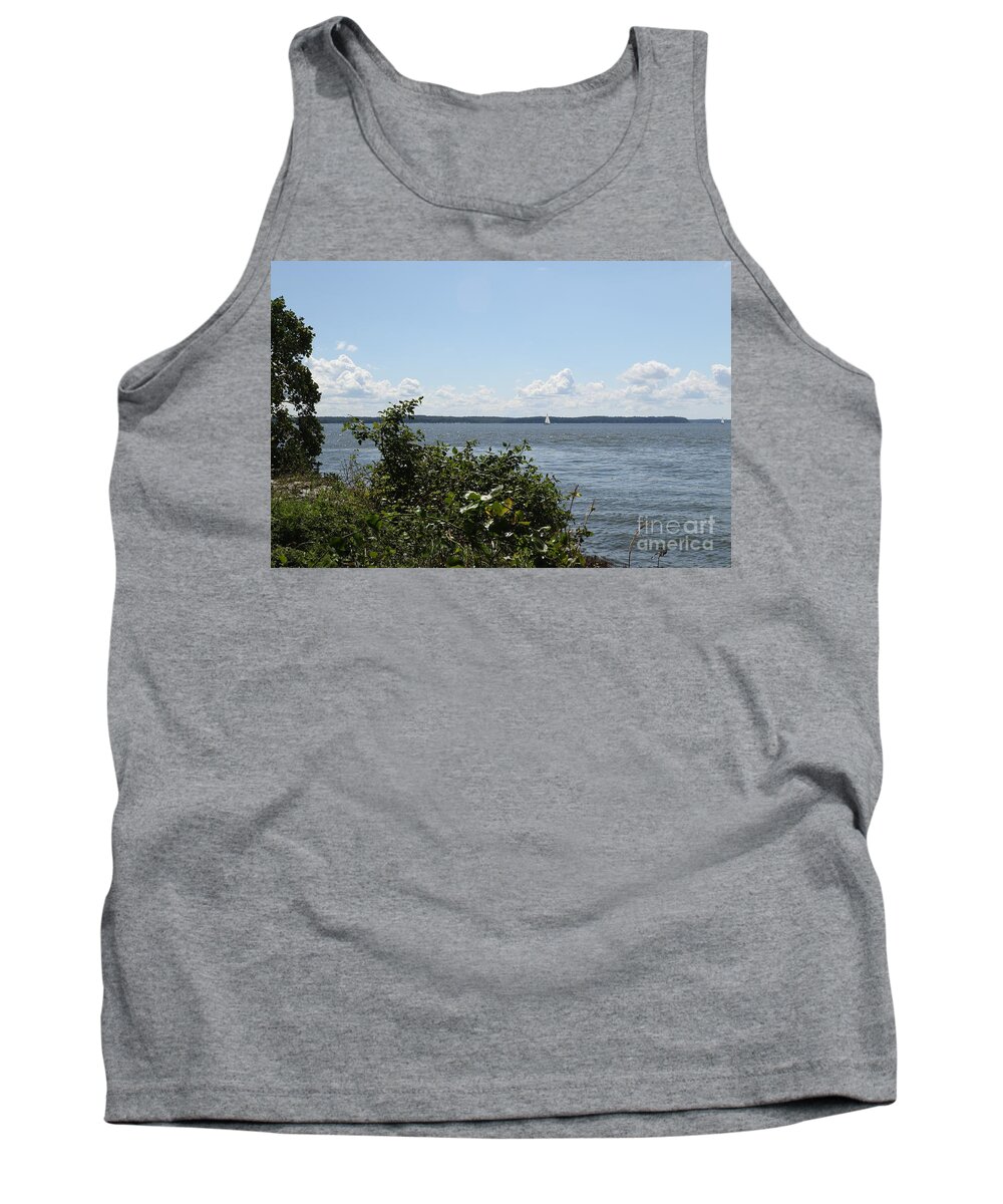 Chesapeake Tank Top featuring the photograph The Chesapeake From Turkey Point by Donald C Morgan