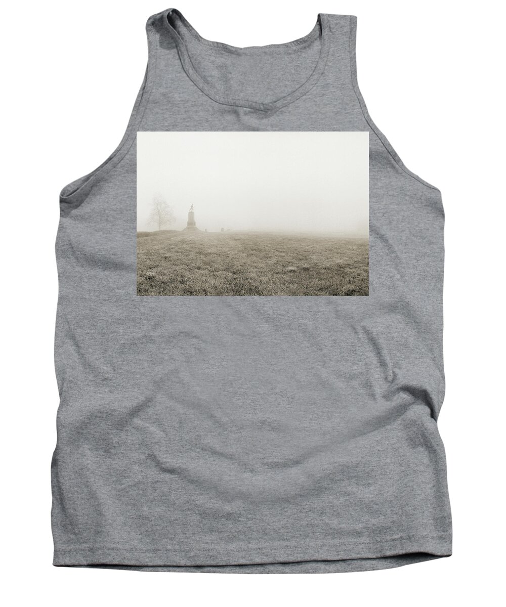 Gettysburg Tank Top featuring the photograph The Running Man by Jan W Faul