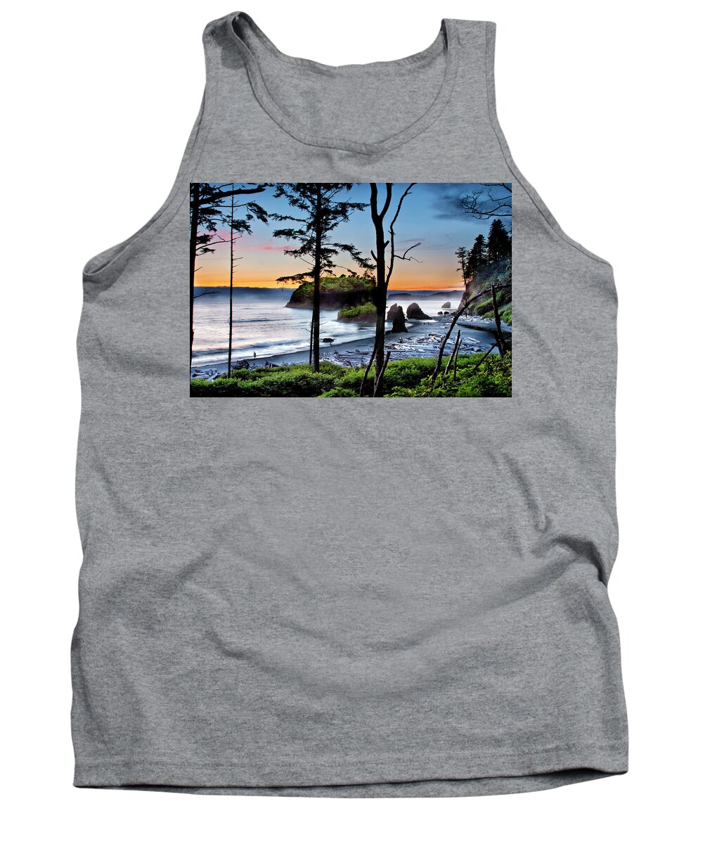 Coastline Tank Top featuring the photograph Ruby Beach #2 by David Chasey