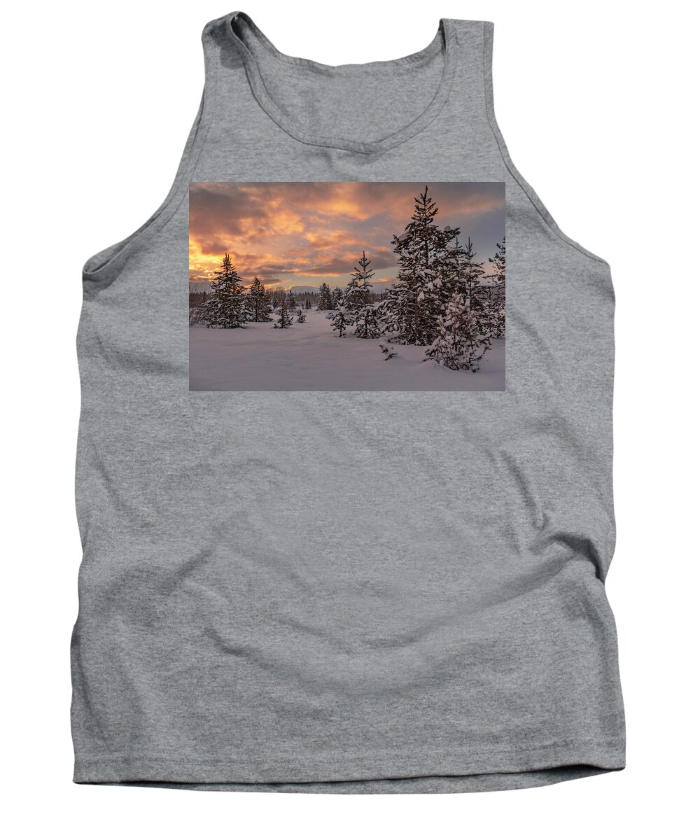 Sunrise Tank Top featuring the photograph Wyoming Sunrise by Arthur Oleary