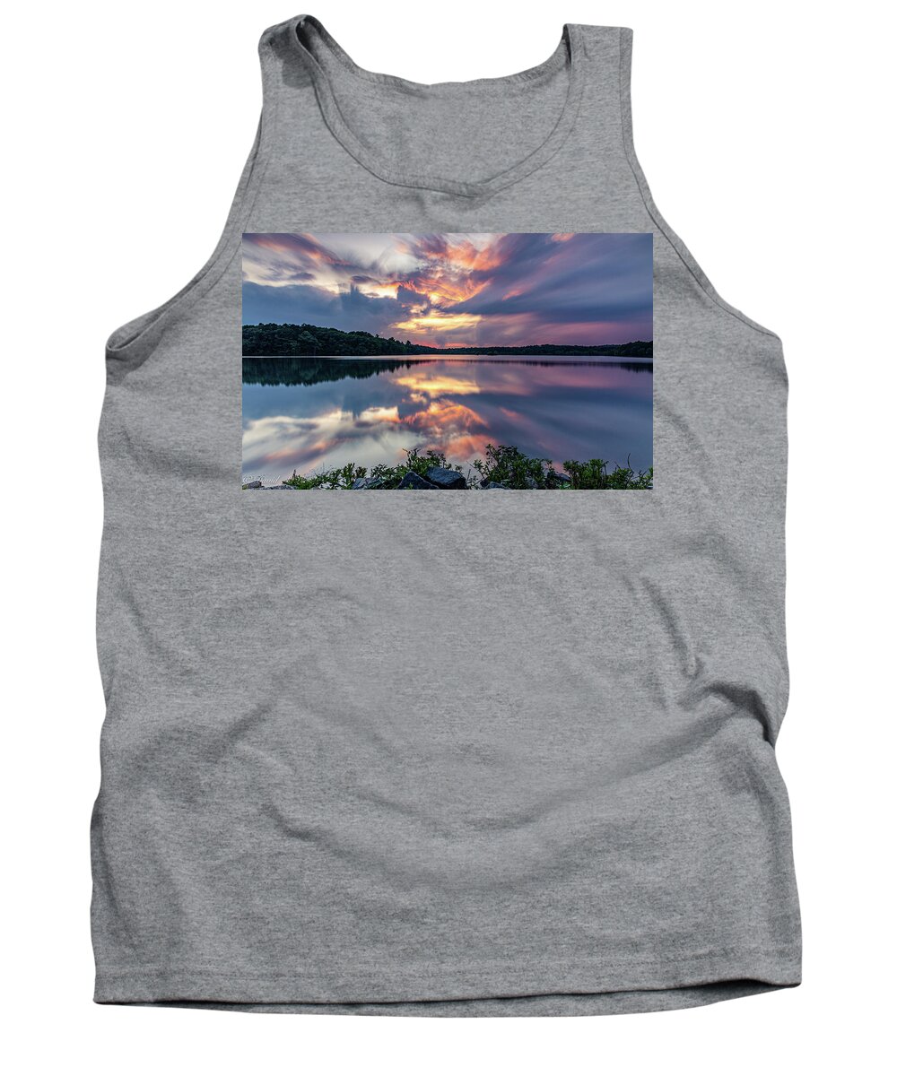 Landscape Tank Top featuring the photograph Sunset at Horn Pond by David Lee