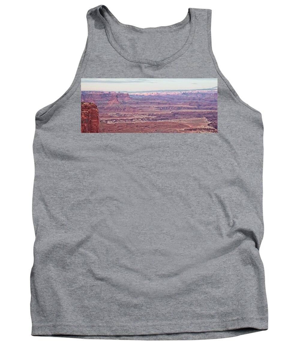 Landscape Tank Top featuring the photograph The End Of The Day In The Canyonlands by Loren Gilbert