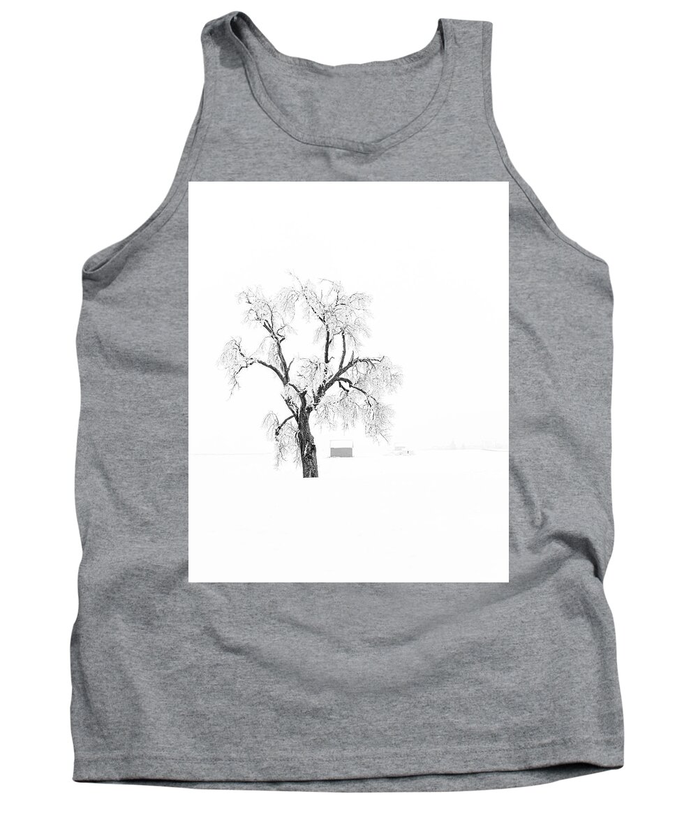 Central Illinois Tank Top featuring the photograph Winter in the Midwest by Ray Silva