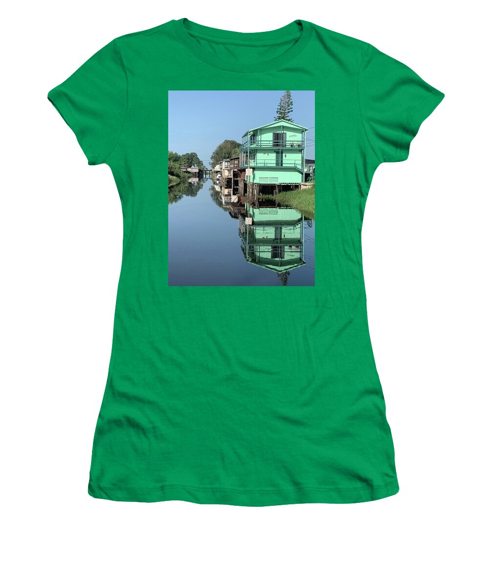 Lake Poinsett Women's T-Shirt featuring the photograph Lake Poinsett Road Houses by Bradford Martin