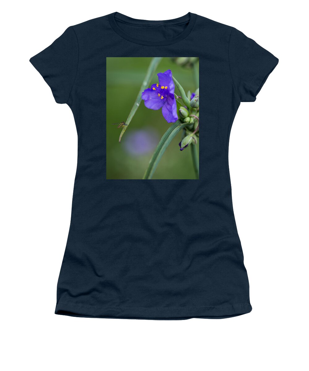 A Tiny Visitor Women's T-Shirt featuring the photograph A Tiny Visitor by Dale Kincaid