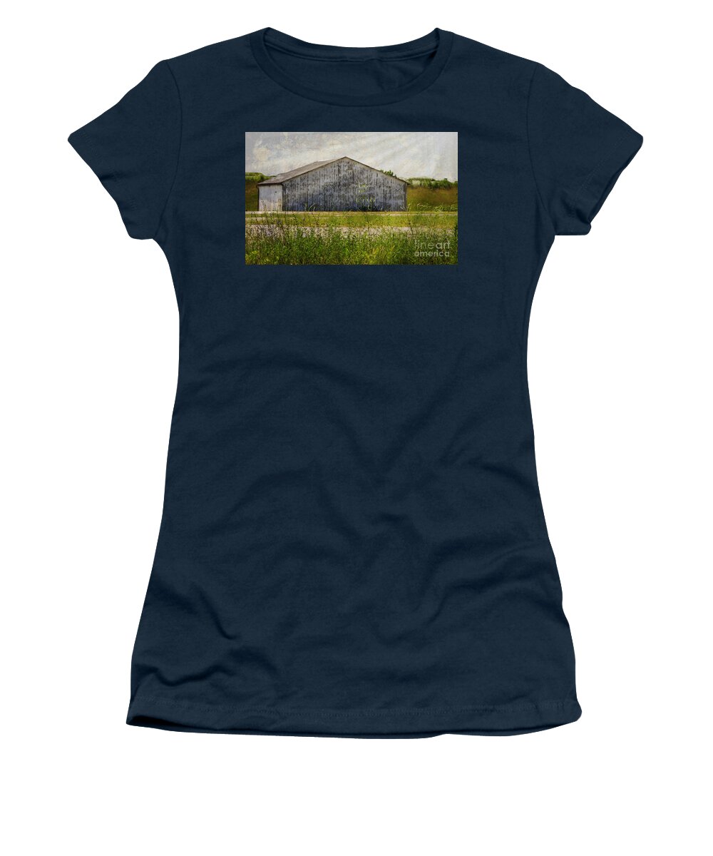 Eastern Iowa Women's T-Shirt featuring the photograph  Finding A Iowa Gem - Luther Fine Art by Luther Fine Art